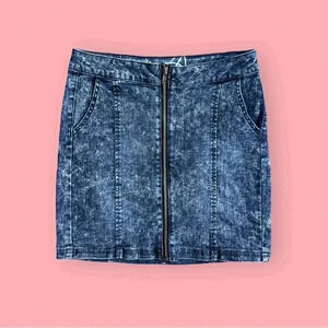 Acid Wash Special A Denim Size 10 Full Front Zipper Skirt